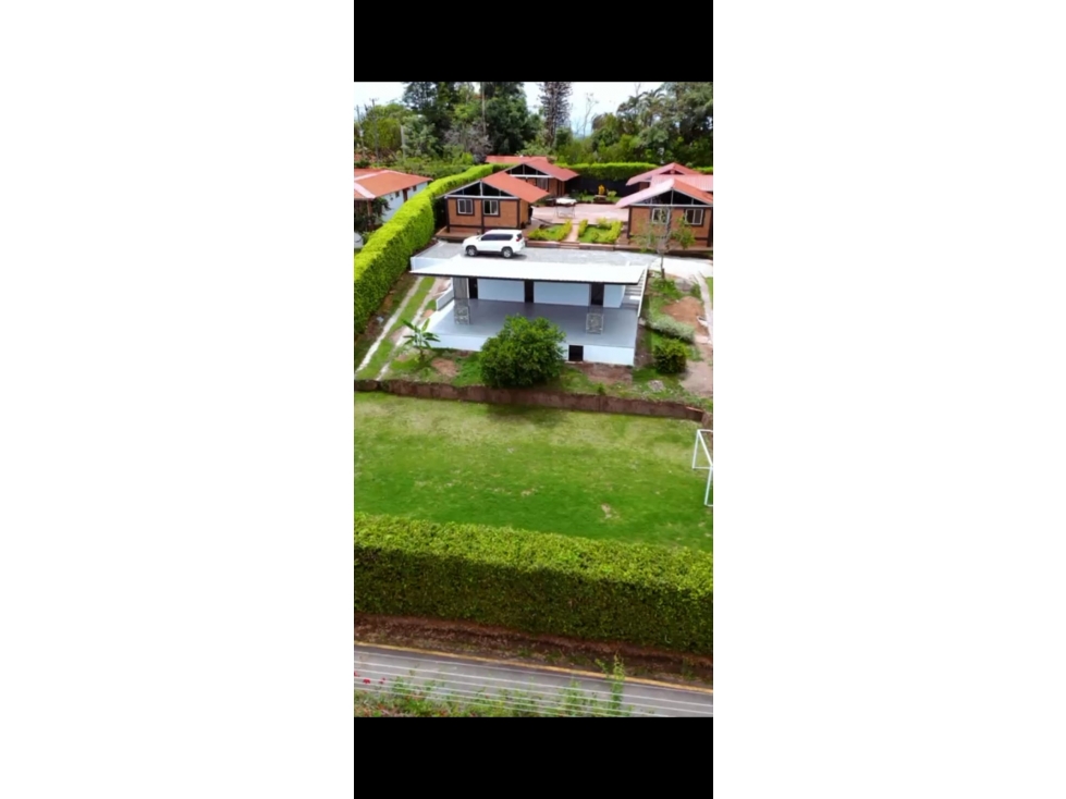 VENDO CHALET CON 4 CABAÑAS SECTOR PIZZAMAL VIA A TEBAIDA Q.