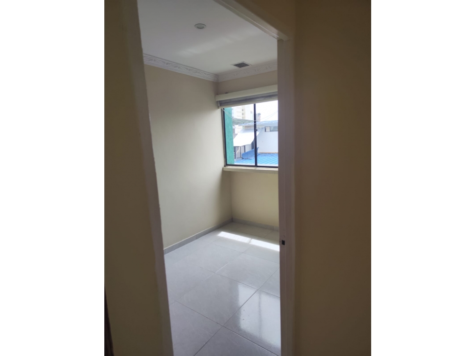 VENDO APARTAMENTO EN BUCARAMANGA MUY BIEN UBICADO ¡GRAN OPORTUNIDAD! — foto 4