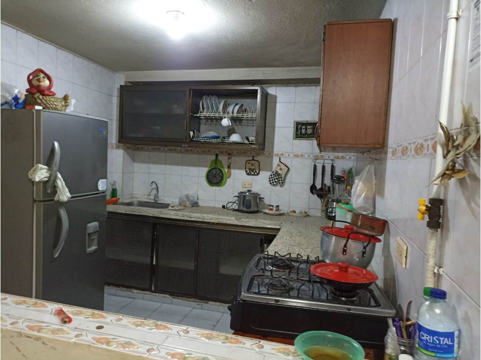 VENDO CASA CON 2 APARTAMENTOS INDEPENDIENTES SOBRE LA CL 34 CALARCA Q — foto 3