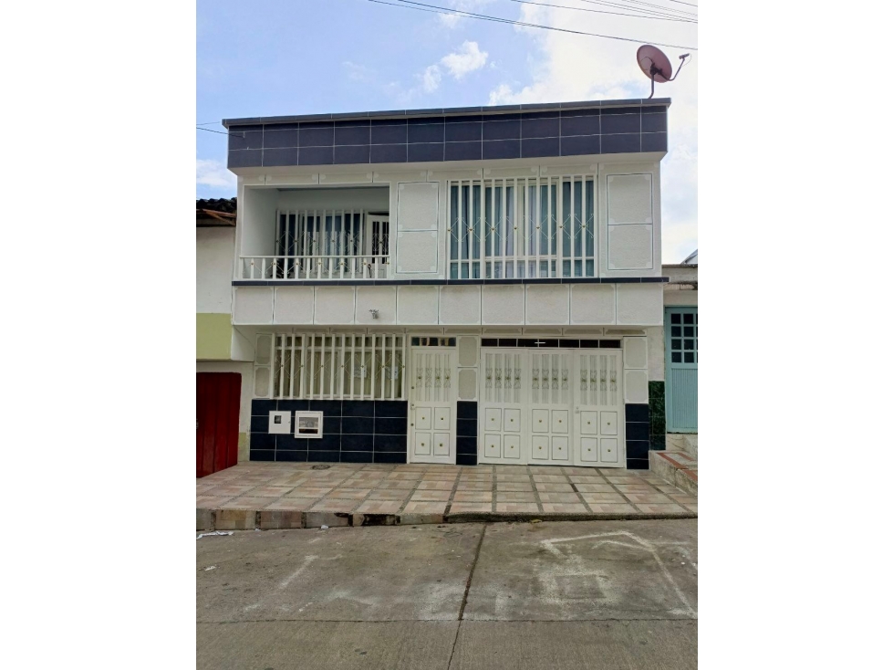 VENDO CASA EN CALARCA QUINDIO, CERCA DEL COLEGIO ANTONIO NARIÑO