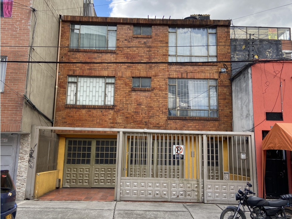 APARTAMENTO DUPLEX CON TERRAZA EN VENTA EN VILLEMAR FONTIBON