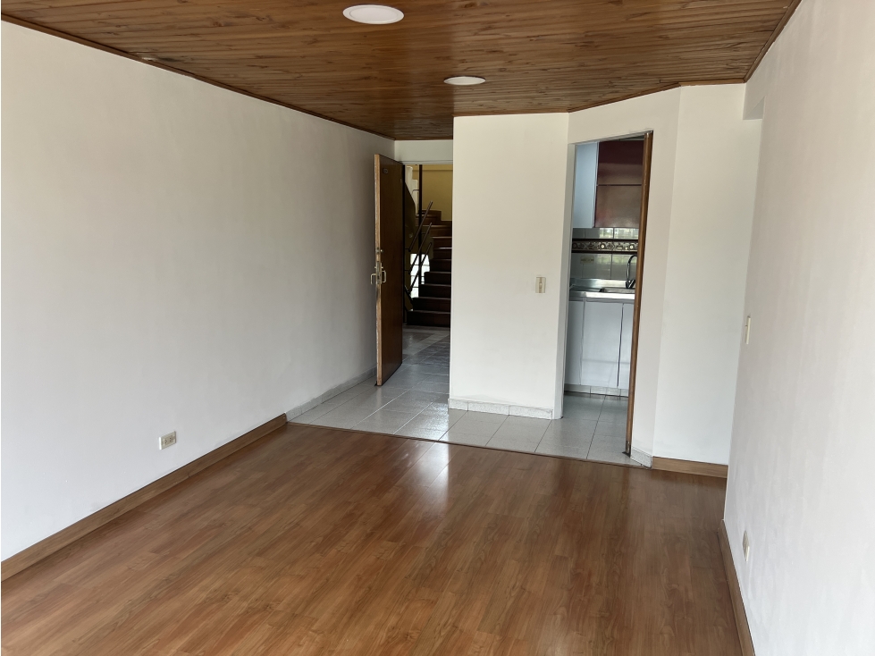 APARTAMENTO EN VENTA BARRIO SAN MIGUEL — foto 3
