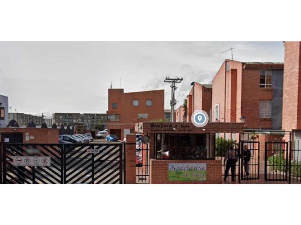 VENTA CASA SENDEROS FUNZA