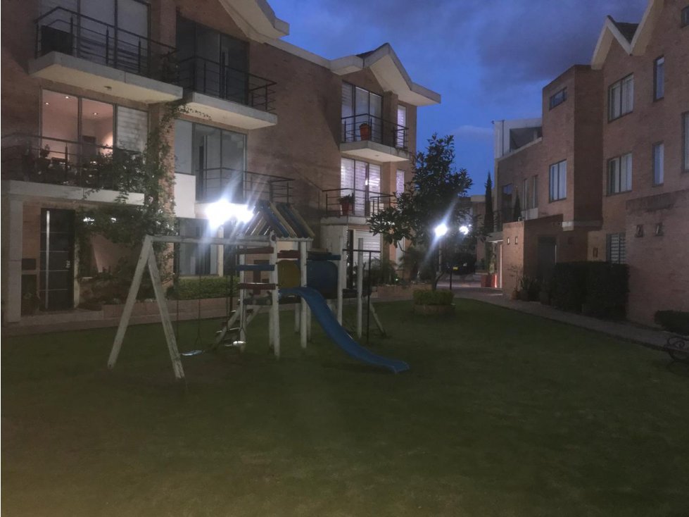 VENDO CASA MOSQUERA EXCLUSIVO SECTOR — foto 3
