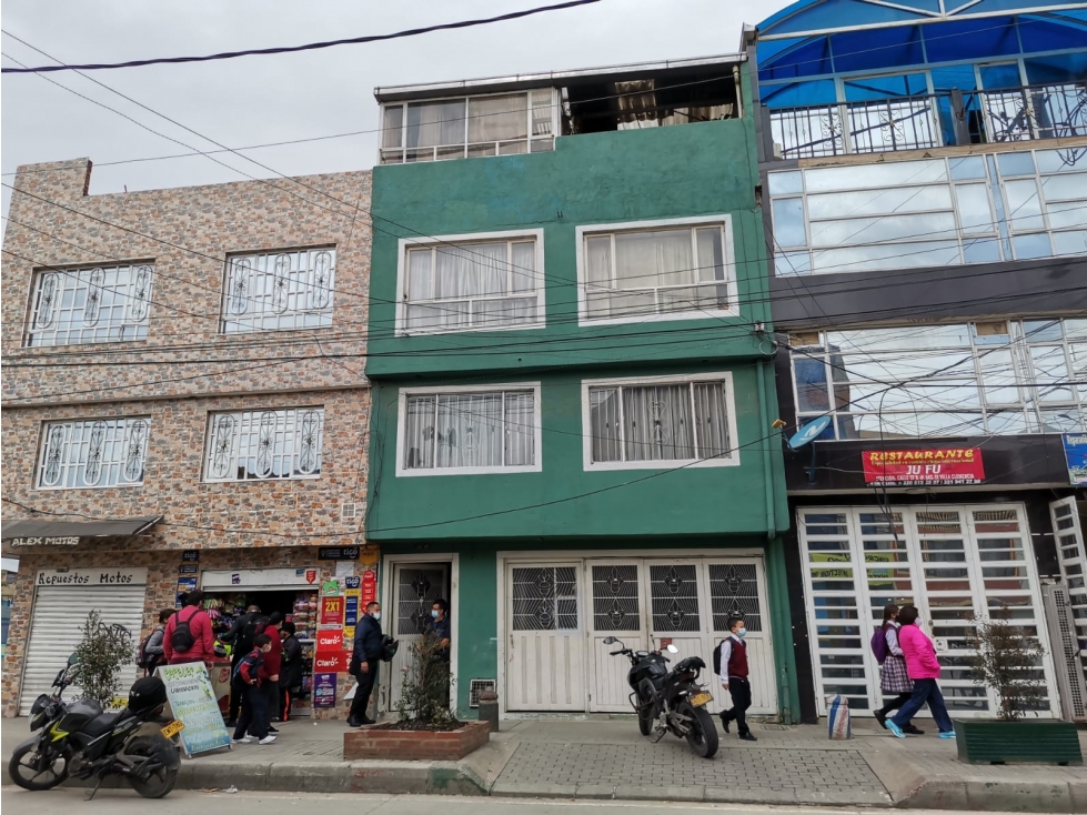 VENDO CASA EN BOSA "SUPER UBICADA"
