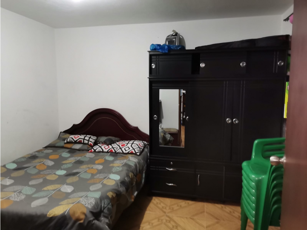 VENDO CASA EN BOSA "SUPER UBICADA" — foto 5