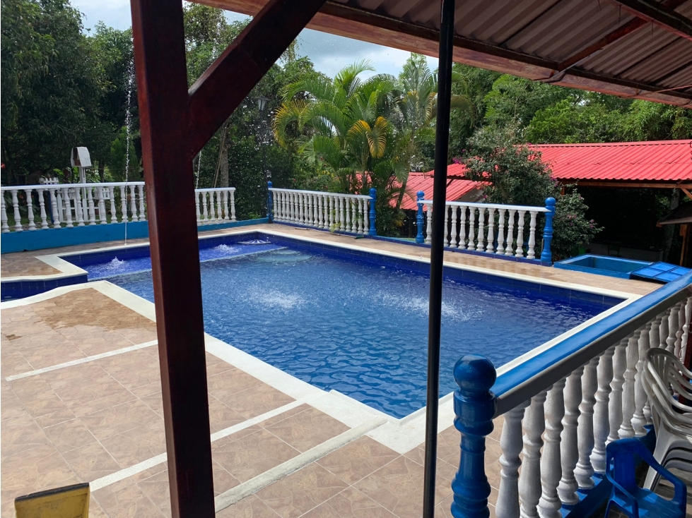 VENTA DE FINCA EN MESITAS - 3 CABAÑAS - 3