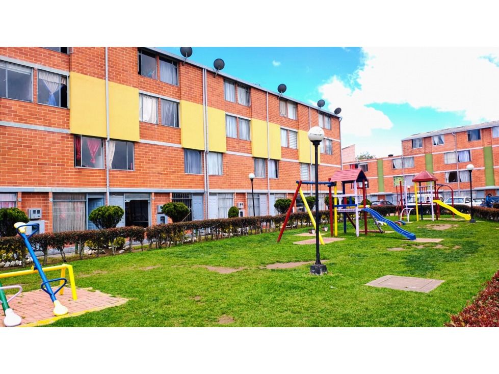 VENDO CASA EN CONJUNTO CERRADO SUBA PINAR — foto 2