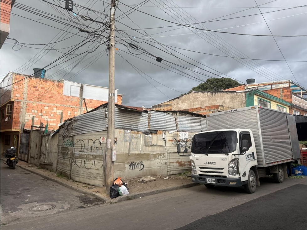 VENTA LOTE 20X8 FUNZA BACATA USO 4 PISOS - 3