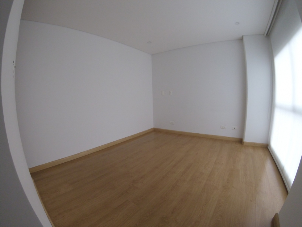 Se vende apto en Los Cedros — foto 6