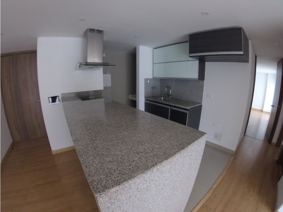 Se vende apto en Los Cedros — foto 3