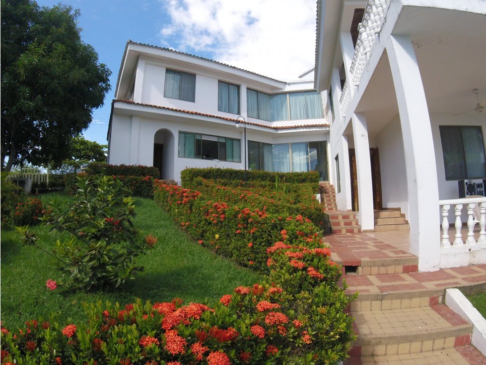 Hermosa Casa en Hacienda la Estancia Melgar - 3