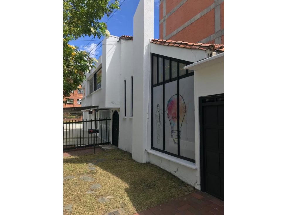 Arriendo Casa Comercial o Vivienda - Chico - Calle 97 con 13