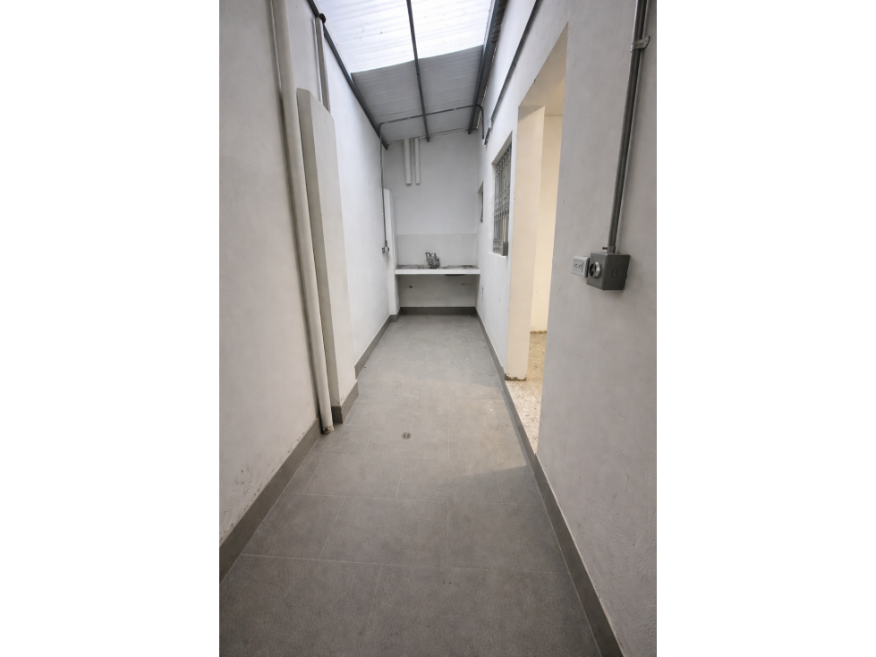 Local Comercial en Arriendo - Cll 57 con 15 — foto 6