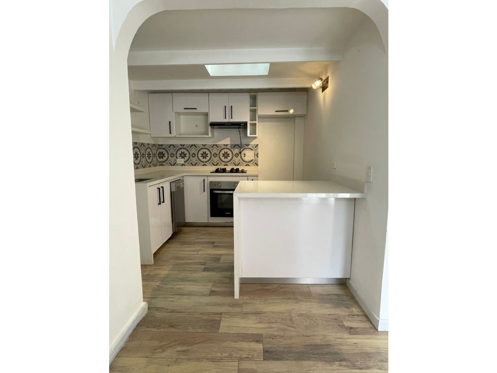 EN VENTA CASA REMODELADA BARRIO GAVIOTAS — foto 2