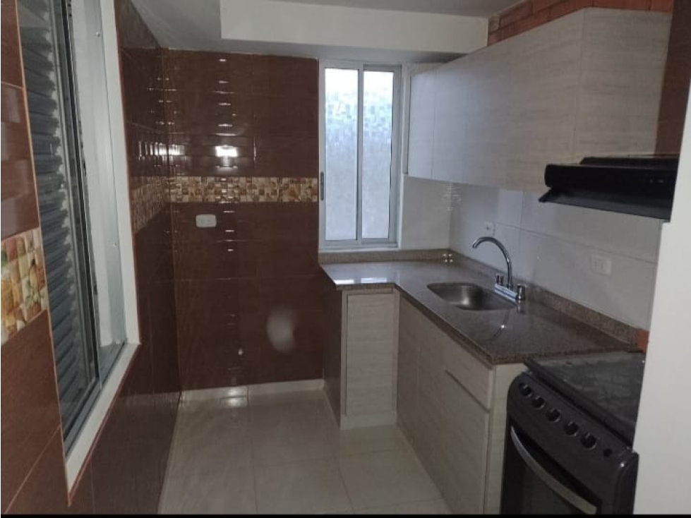 EN VENTA APARTAMENTO ESQUINEROSECTOR CONDINA PISO 1 — foto 2
