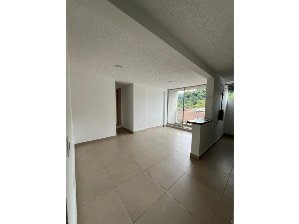 EN VENTA APARTAMENTO POBLADO I - 2