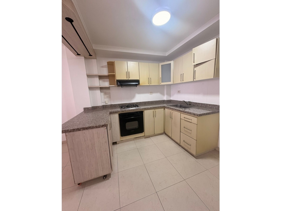 EN VENTA CASA EN CONJUNTO CERRADO LA PRADERA
