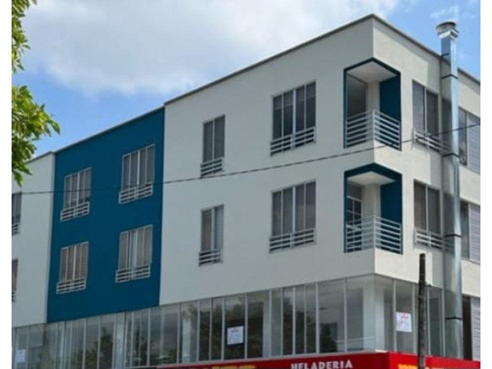 EN VENTA EDIFICIO CON LOCALES Y APARTAMENTOS