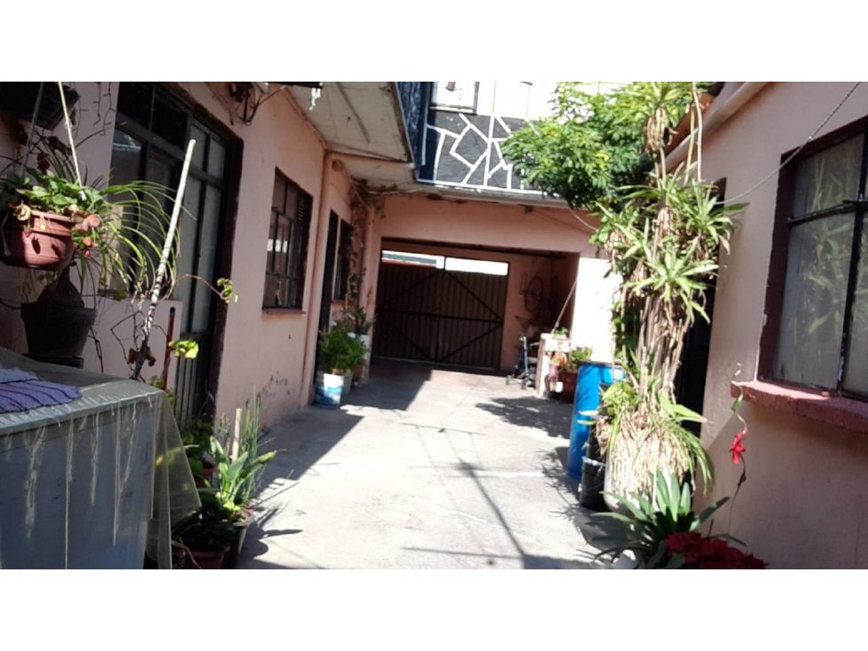 CASA 200M2 VENTA CERCA AEROPUERTO CDMX