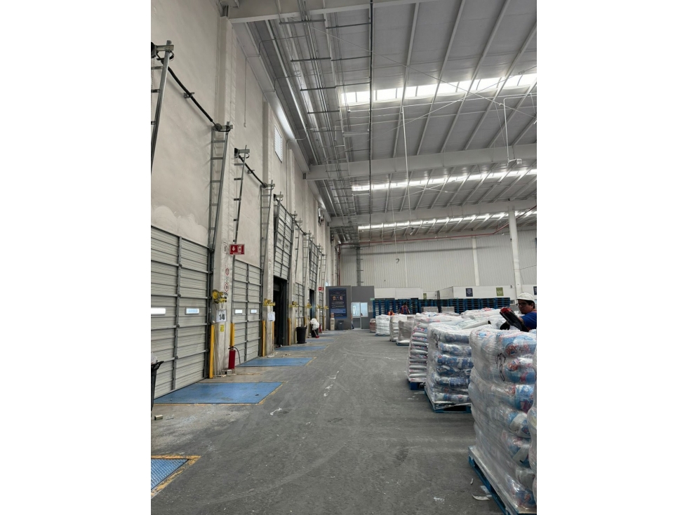 BODEGA 5,088 M2 CEYLAN TLALNEPANTLA EDO. MEX. - 1