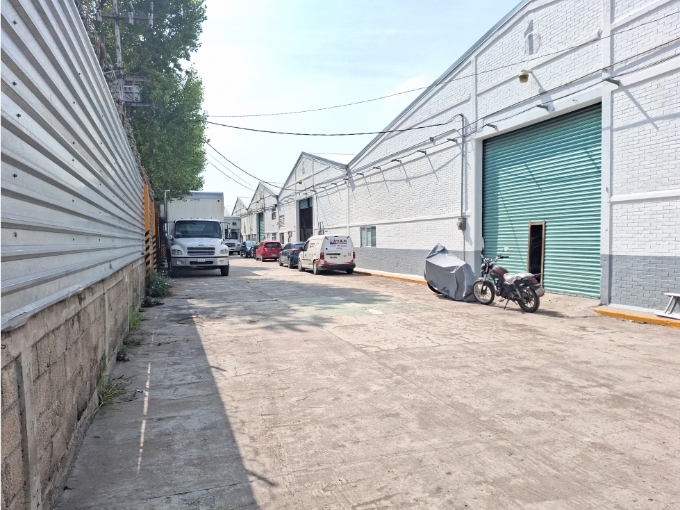 BODEGA DE 1,129 M2 RENTA TLALNEPANTLA DE BAZ - 2