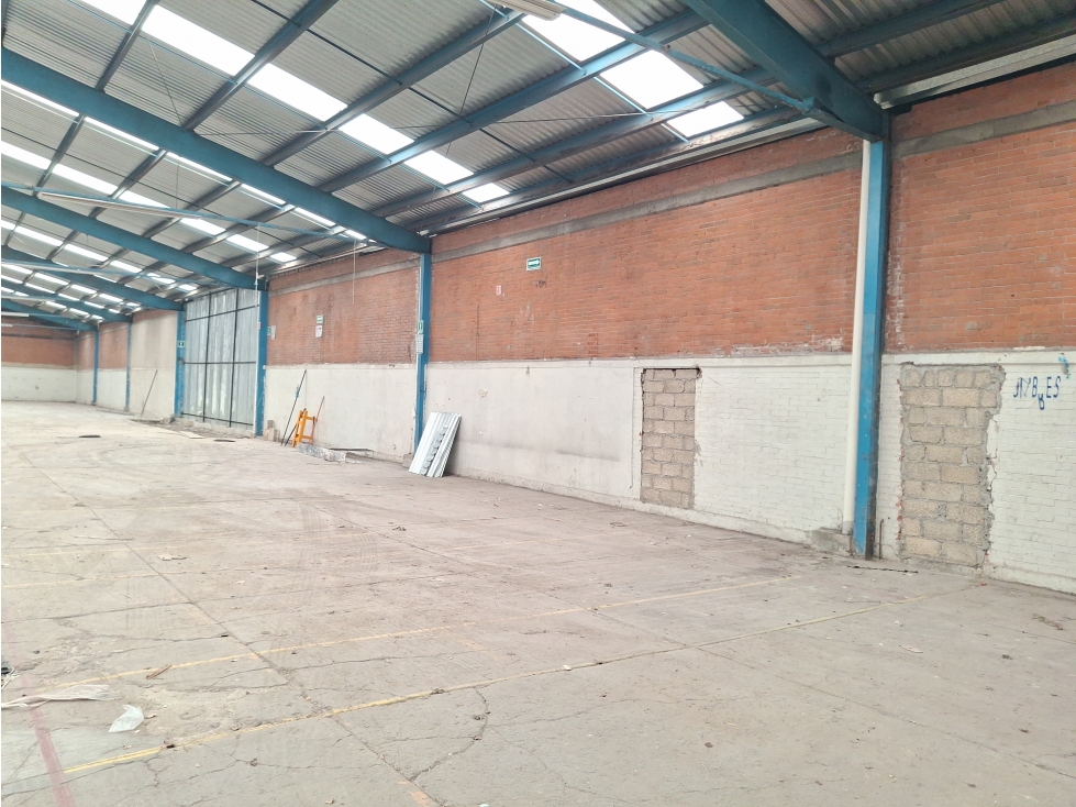 BODEGA DE 2,342M2 RENTA TLALNEPANTLA DE BAZ EDO. MEX. - 3