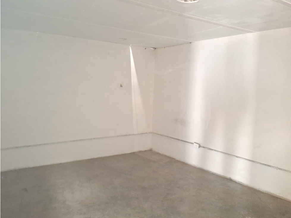 BODEGA DE 1,129 M2 RENTA TLALNEPANTLA DE BAZ - 5