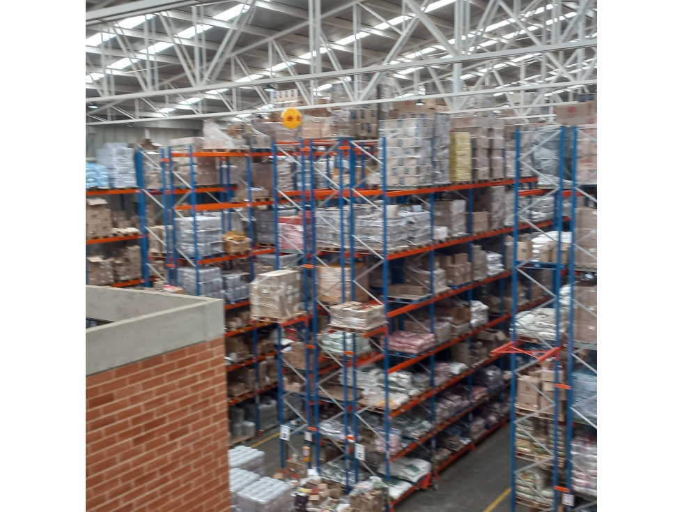 ARRIENDO BODEGA SIBERIA CALLE 80 SIN PEAJE PARQUE INDUSTRIAL - 2