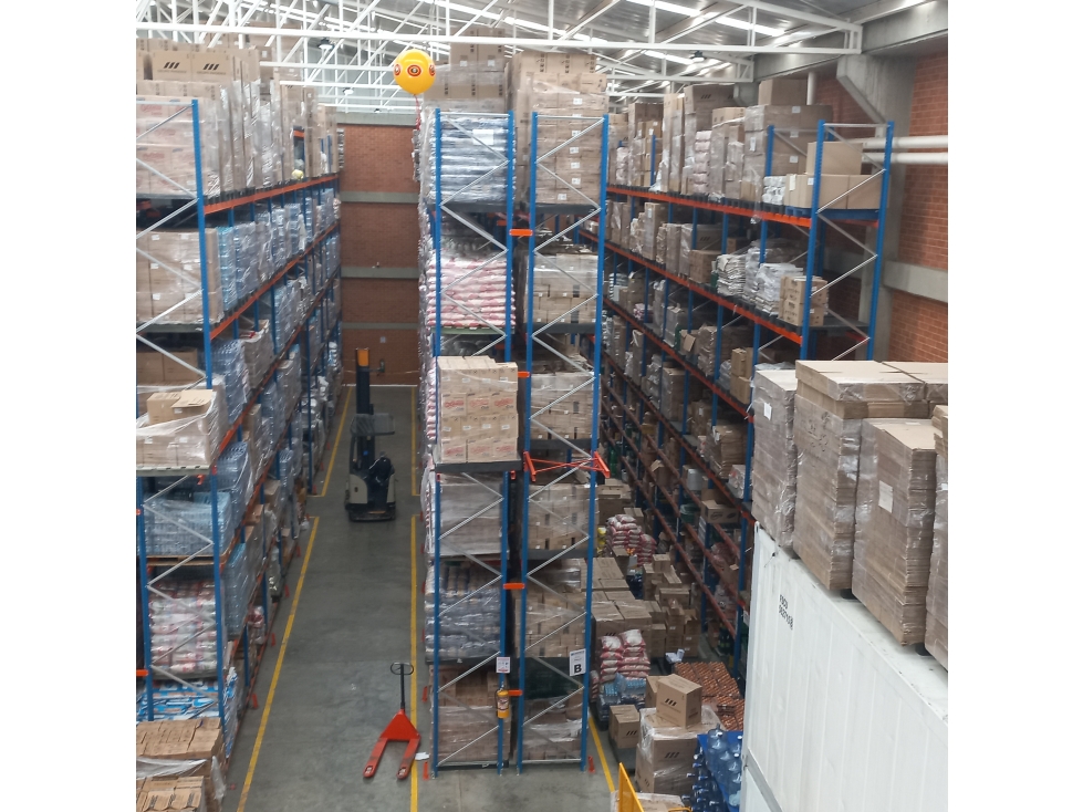 ARRIENDO BODEGA SIBERIA CALLE 80 SIN PEAJE PARQUE INDUSTRIAL - 3