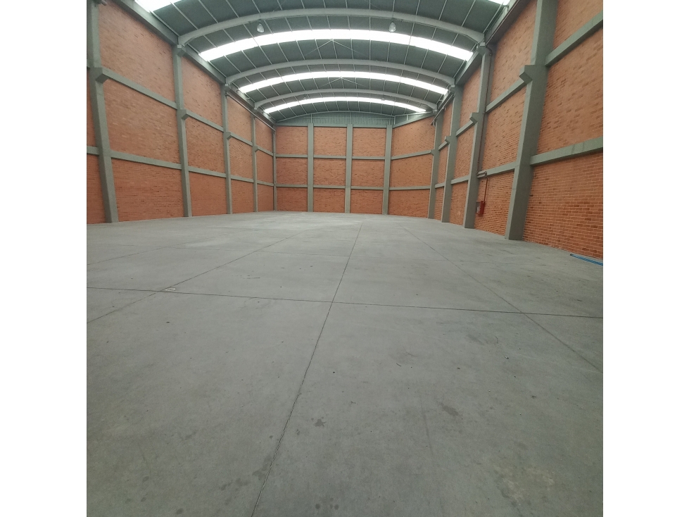 ARRIENDO.BODEGA SIBERIA CALLE.80 - 2