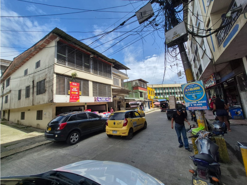 SE VENDE EDIFICIO EN BUENAVENTURA - 1
