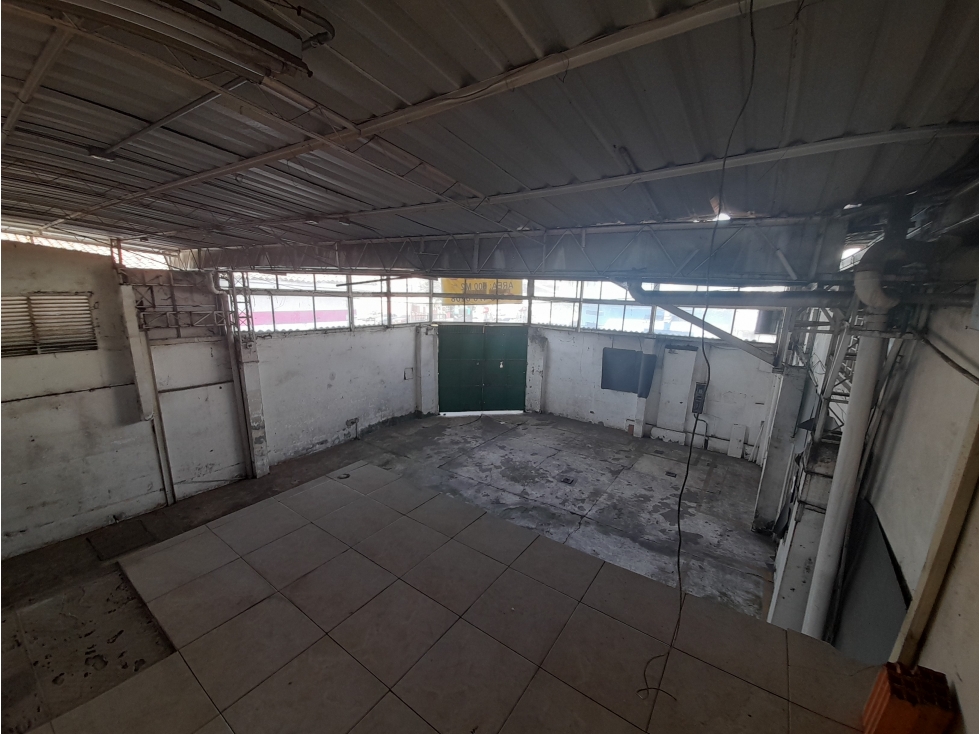 VENDO BODEGA Y CASA EN EL CENTRO DE PALMIRA - 4
