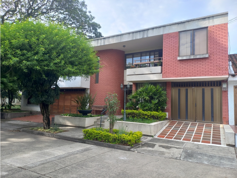 SE VENDE CASA EN EL BARRIO MIRRIÑAO PALMIRA