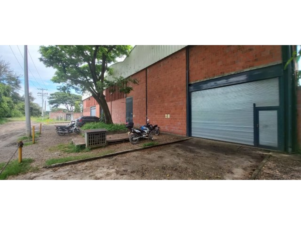 SE VENDE BODEGA CON AREA 3.300 M2 EN PALMIRA - 2