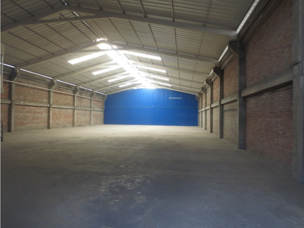 SE ARRIENDA BODEGA BARRIO INDUSTRIAL PALMIRA - 2