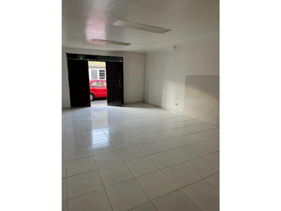 ARRIENDO LOCAL DE 30 M2 EN BARRIO NUEVO PALMIRA - 3