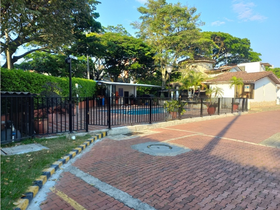 VENTA DE HERMOSA CASA DE 600 M2 EN EL BARRIO SEMINARIO DE CALI — foto 3