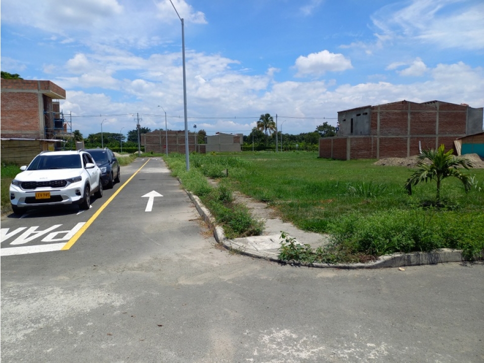 VENDO LOTE DE 159 M2 UBICADO EN LA URBANIZACION ESTANCIA ROZO — foto 3