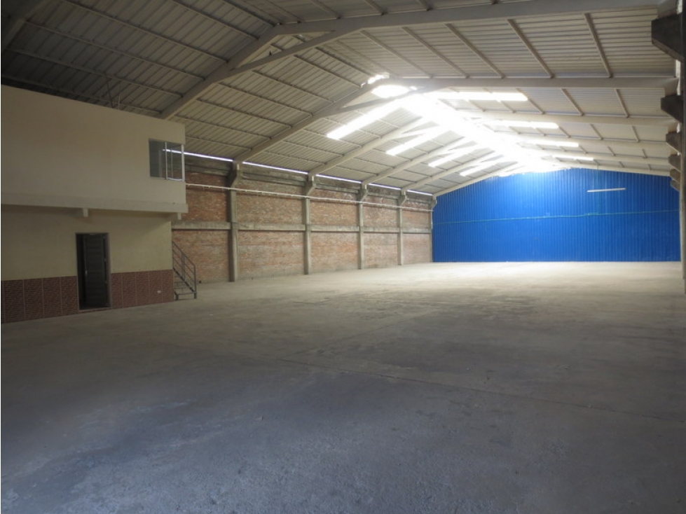 SE ARRIENDA BODEGA BARRIO INDUSTRIAL PALMIRA - 3