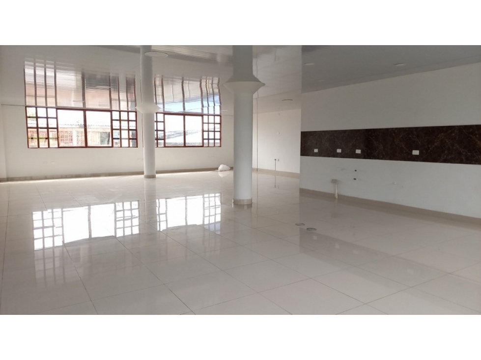 ARRIENDO DE LOCAL CON AREA DE 143M2 EN LA EMILIA PALMIRA - 3