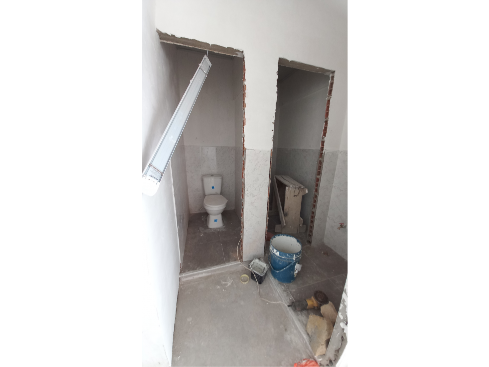 ARRIENDO LOCAL DE 200 M2 EN EL CENTRO DE PALMIRA - 4