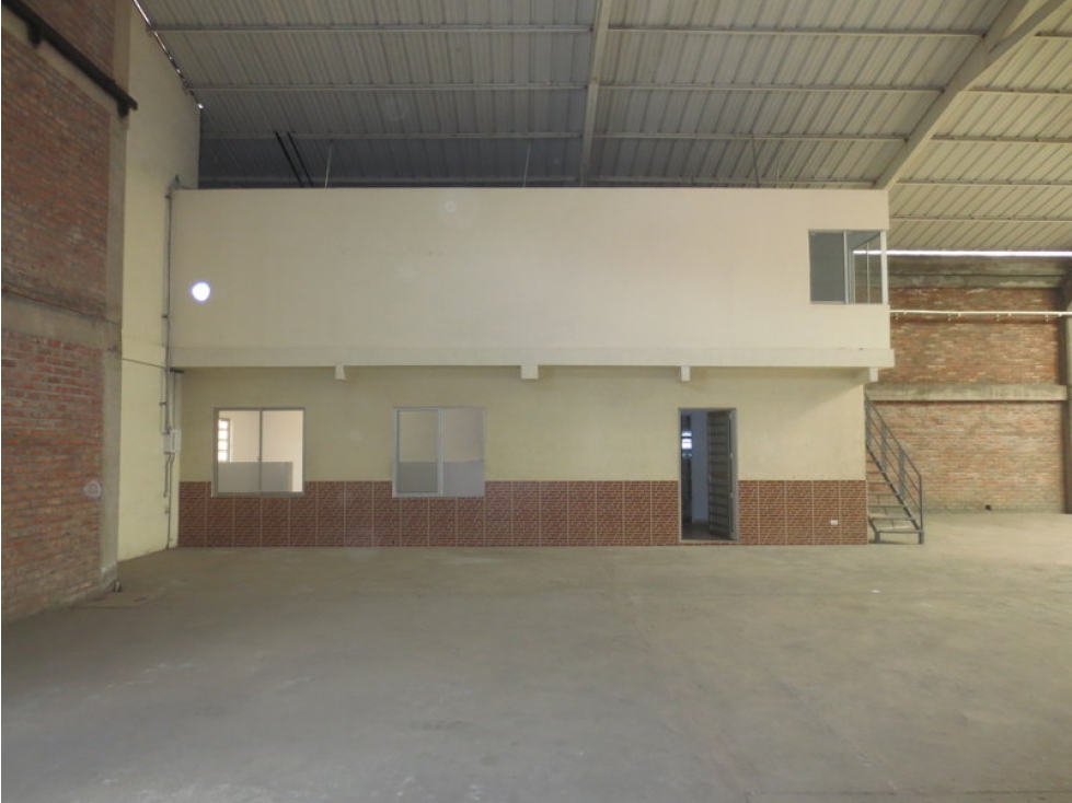 SE ARRIENDA BODEGA BARRIO INDUSTRIAL PALMIRA - 4