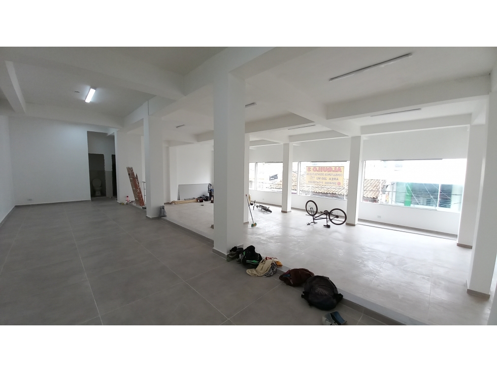 ARRIENDO LOCAL DE 200 M2 EN EL CENTRO DE PALMIRA - 6