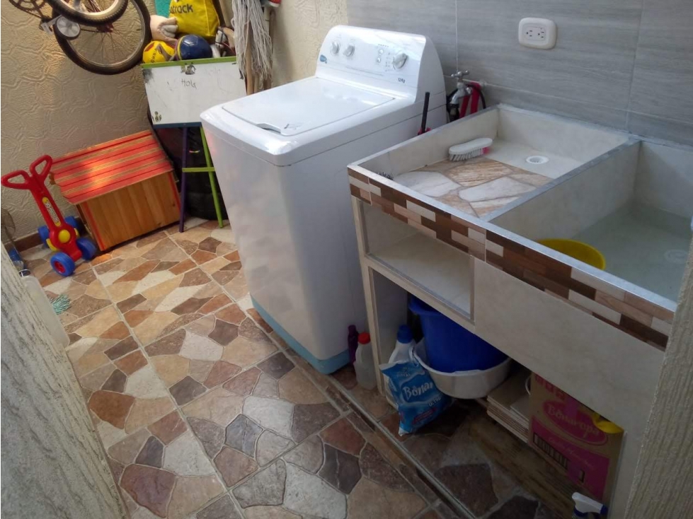 SE VENDE CASA CAMINOS DE LA HACIENDA PALMIRA - 6