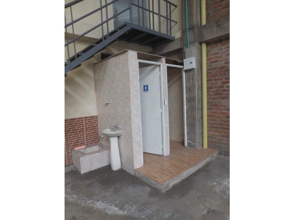 SE ARRIENDA BODEGA BARRIO INDUSTRIAL PALMIRA - 6