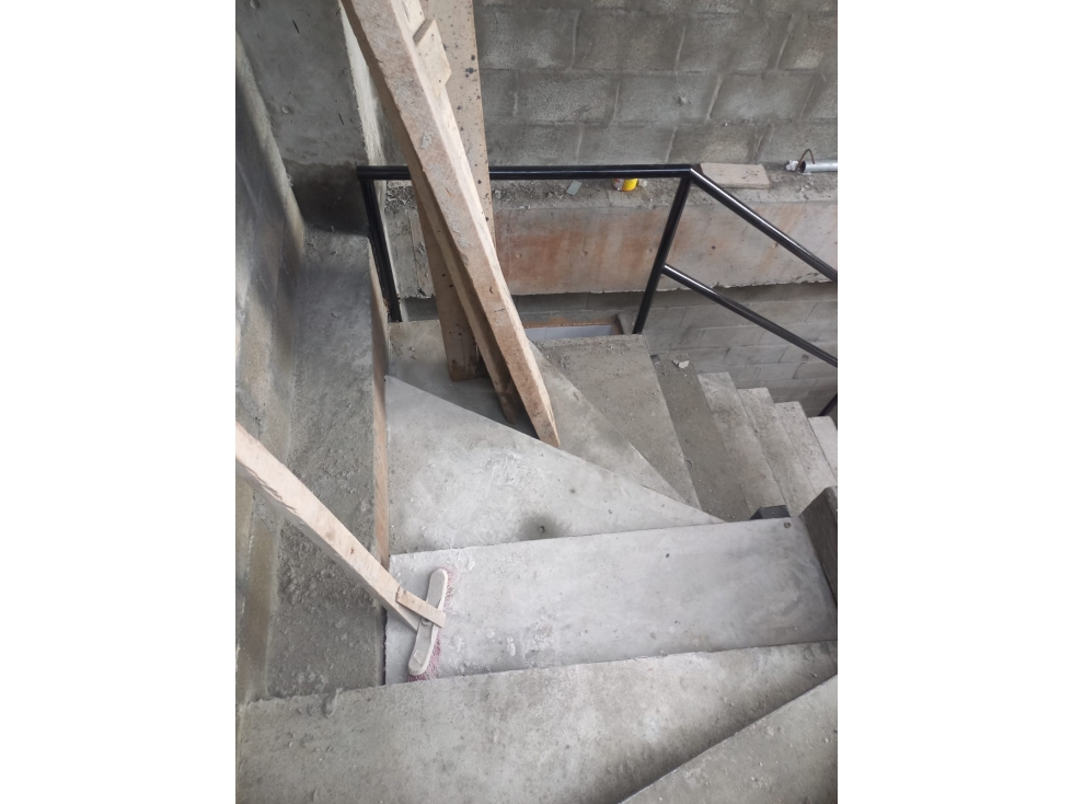 SE ARRIENDA TERRAZA EN BARRIO INDUSTRIAL PALMIRA - 4