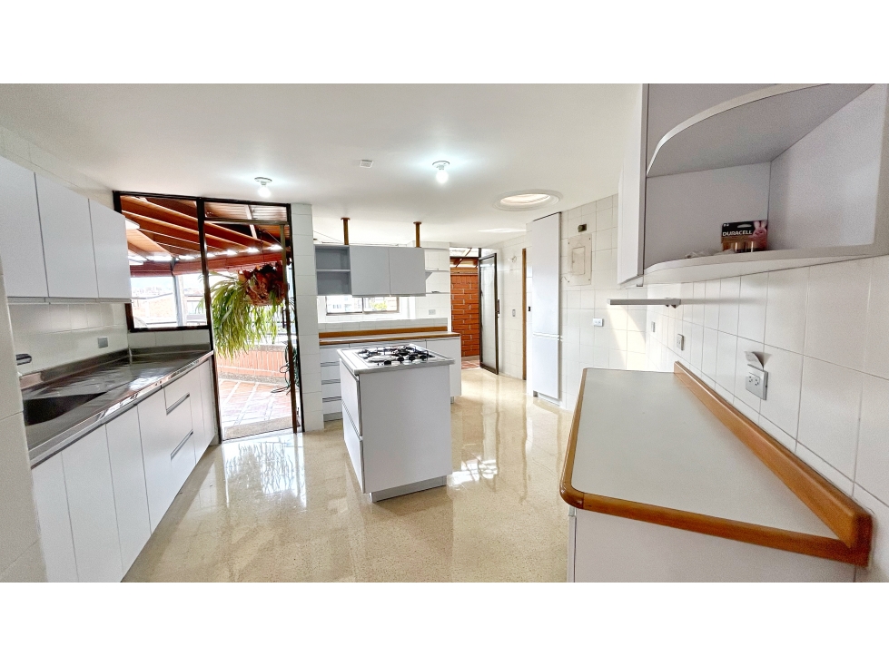 Venta Apartamento Conquistadores parque Laureles pent house
