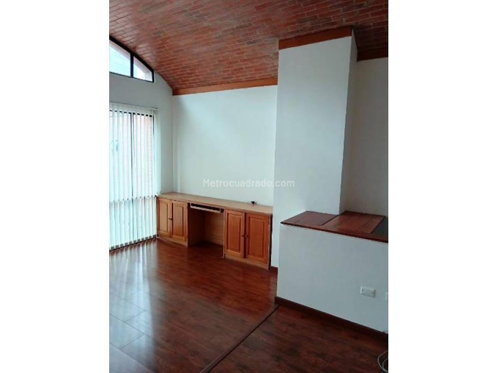 VNDO APTO DUPLEX CENTRO INTERNACIONAL BAVARIA