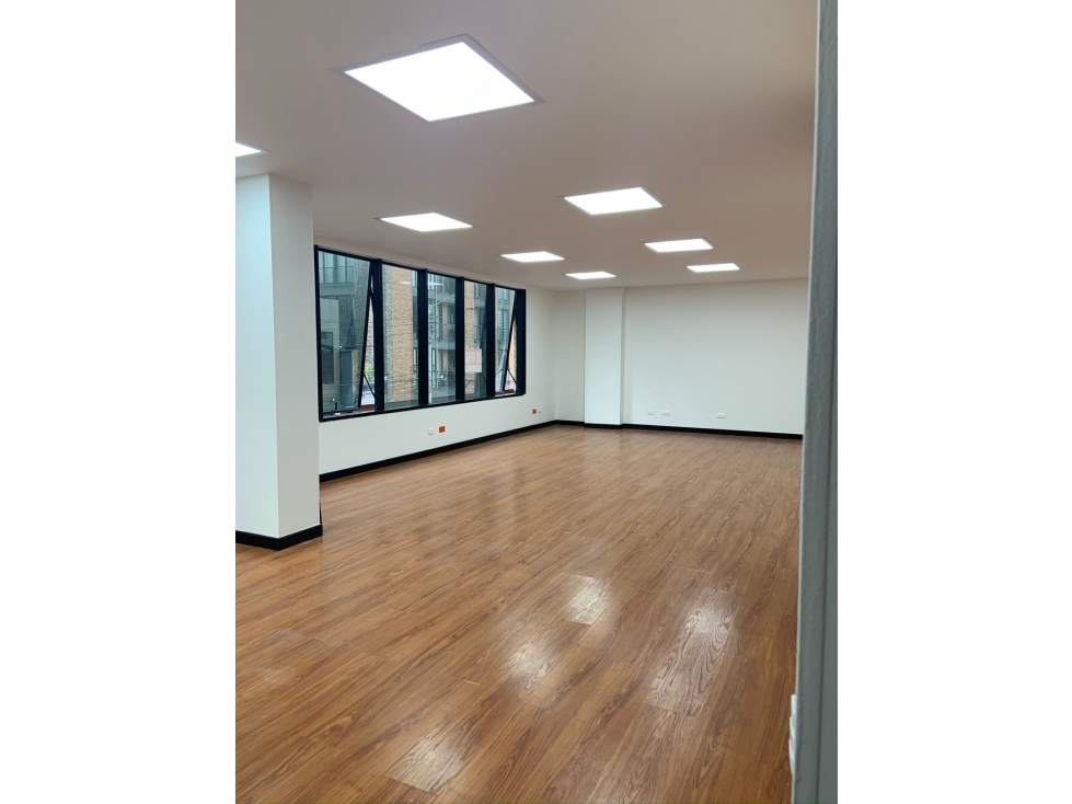 VENDO OFICINA SANTA BARBARA — foto 3